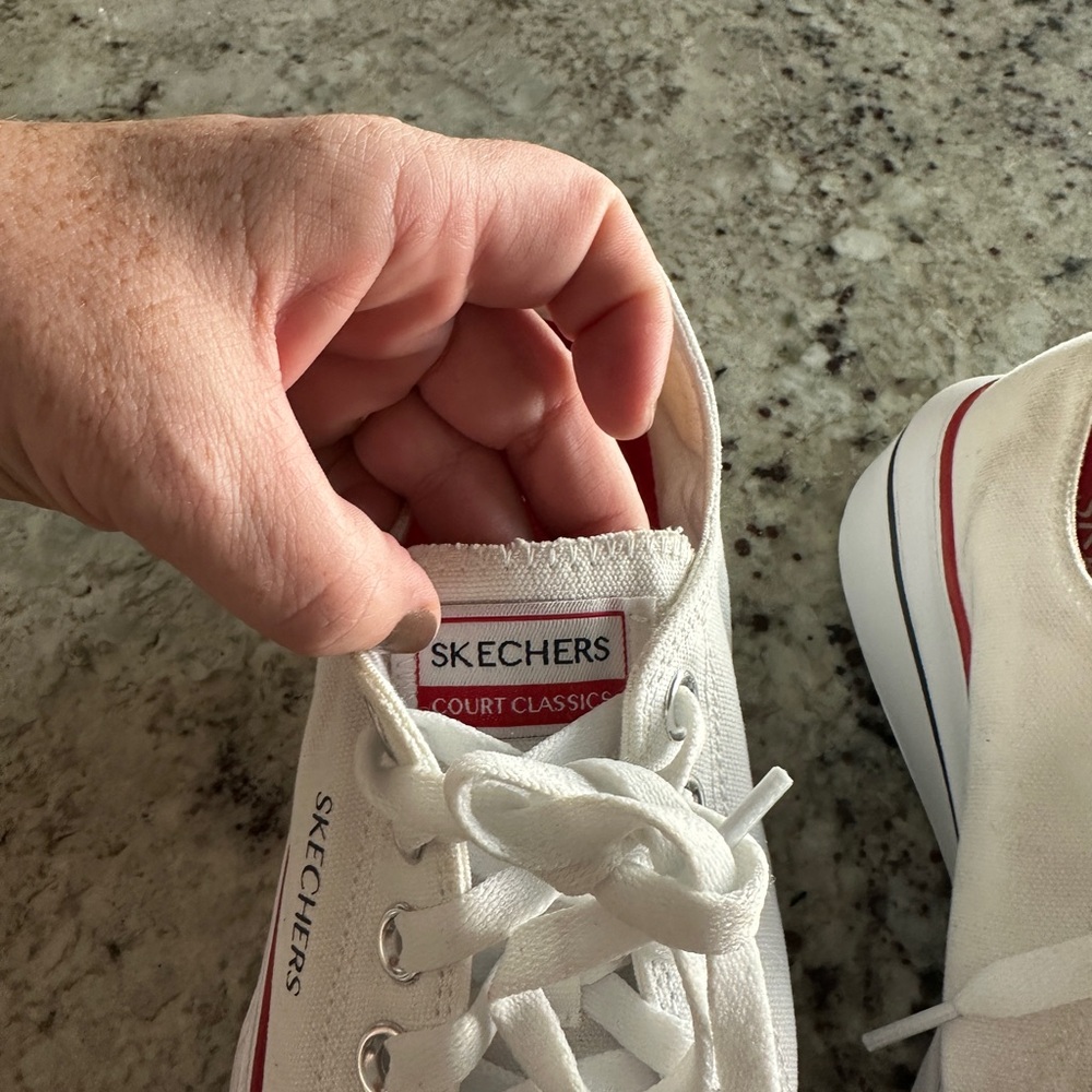 Skechers White Sneakers with Red Details - Picture 3 of 6
